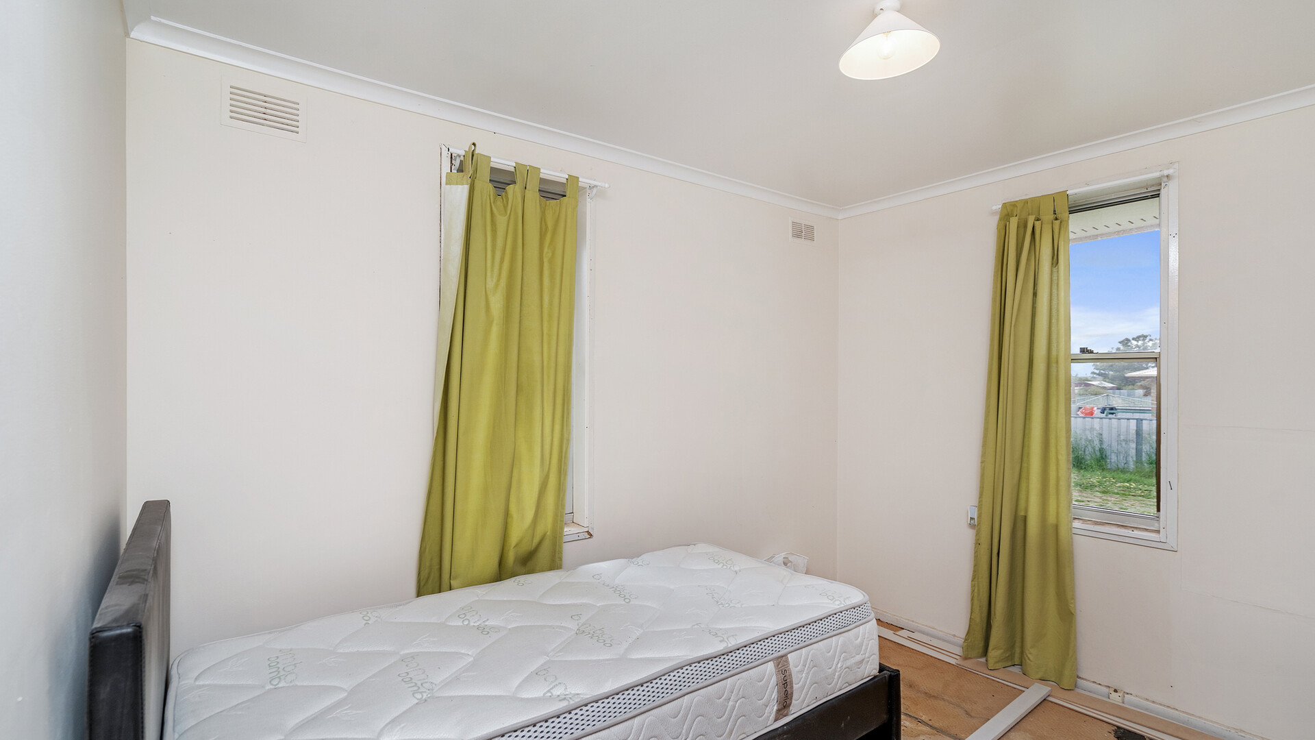 1 Lady Loch Crescent, Narrandera NSW 2700 - photo 6