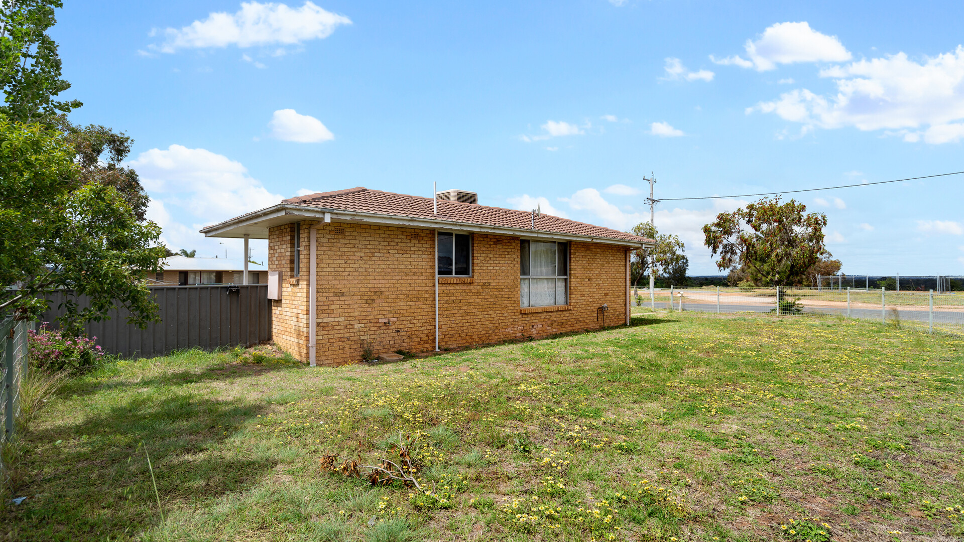 1 Lady Loch Crescent, Narrandera NSW 2700 - photo 8