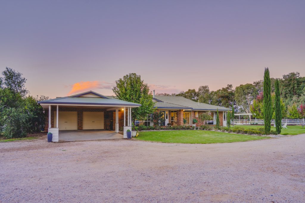 26 Lonnie Road, Leeton NSW 2705 - photo 4