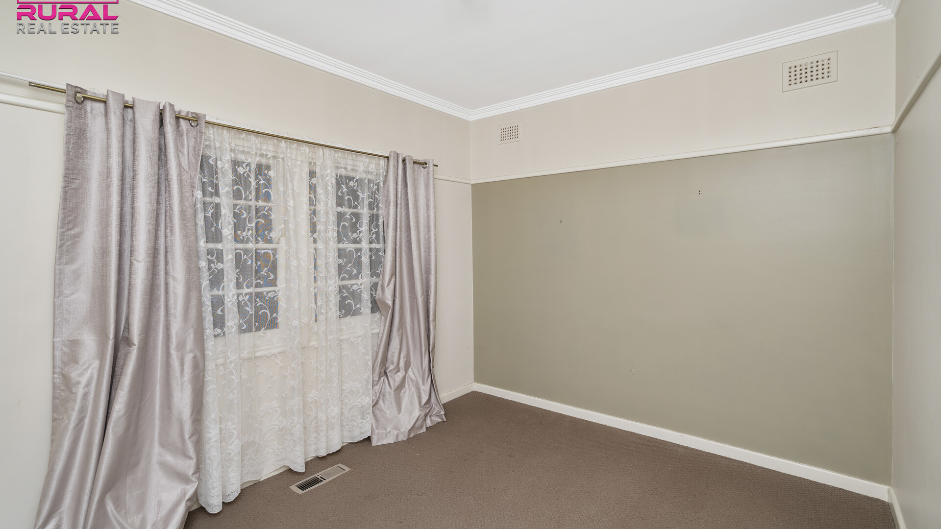 141 Baker Street, Temora NSW 2666 - photo 15