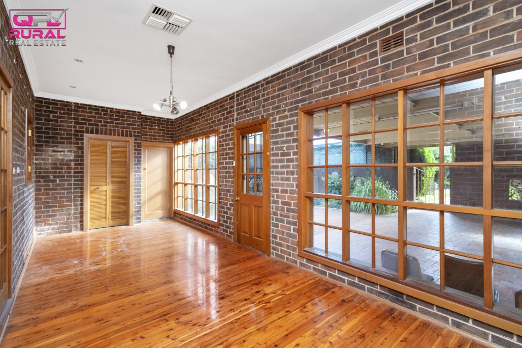 141 Baker Street, Temora NSW 2666 - photo 18
