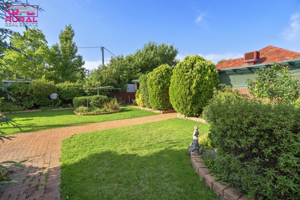 141 Baker Street, Temora NSW 2666 - photo 26