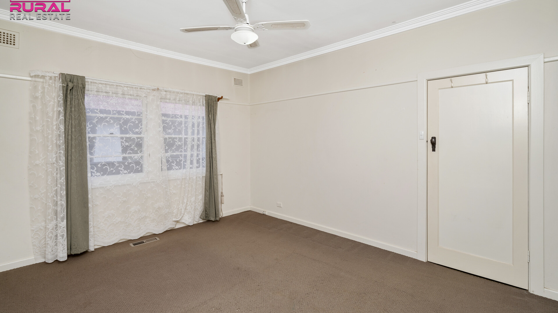 141 Baker Street, Temora NSW 2666 - photo 6