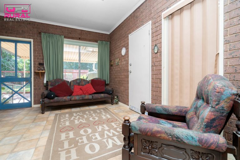 61 Jellicoe Street, Temora NSW 2666 - photo 13
