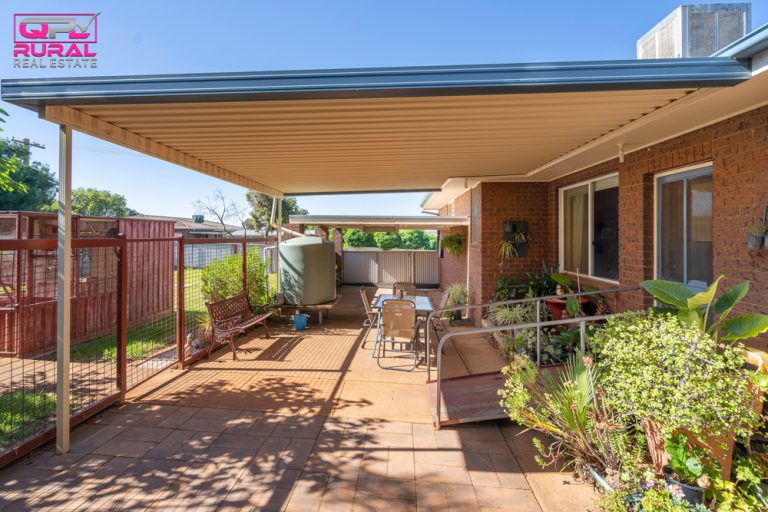 61 Jellicoe Street, Temora NSW 2666 - photo 16