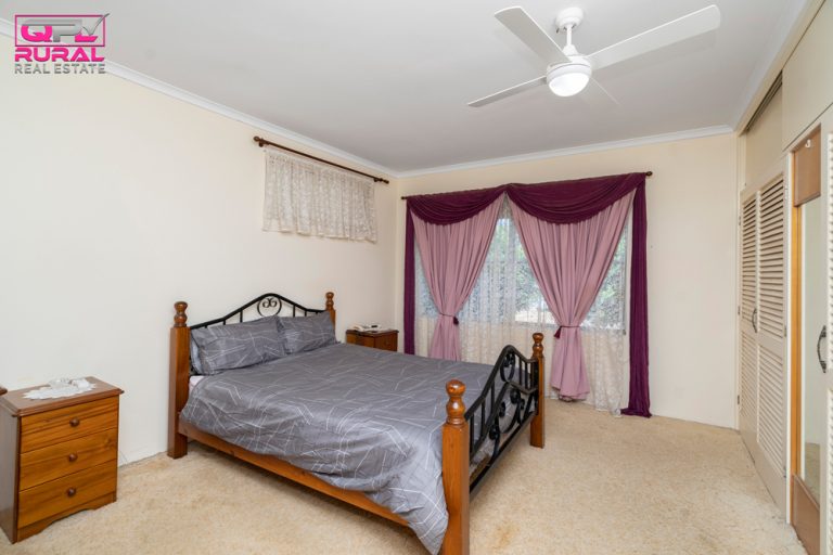 61 Jellicoe Street, Temora NSW 2666 - photo 10
