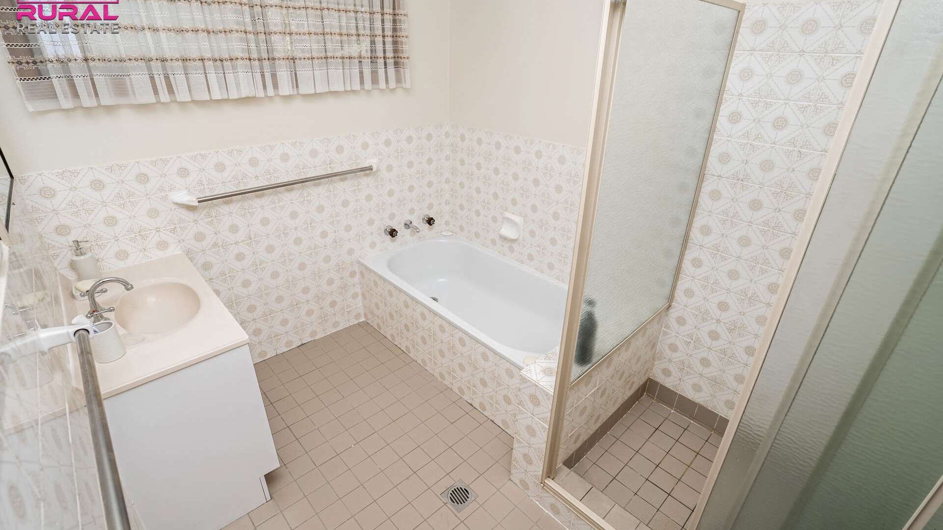 285 Burley Griffin Way, Temora NSW 2666 - photo 19