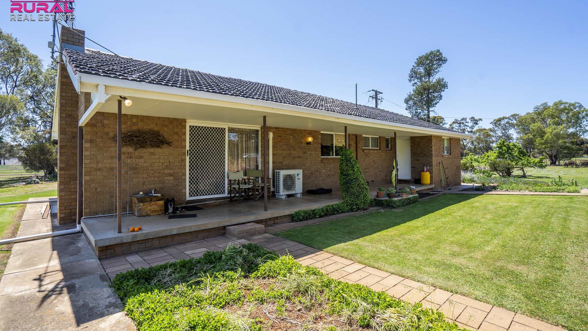 285 Burley Griffin Way, Temora NSW 2666 - photo 20