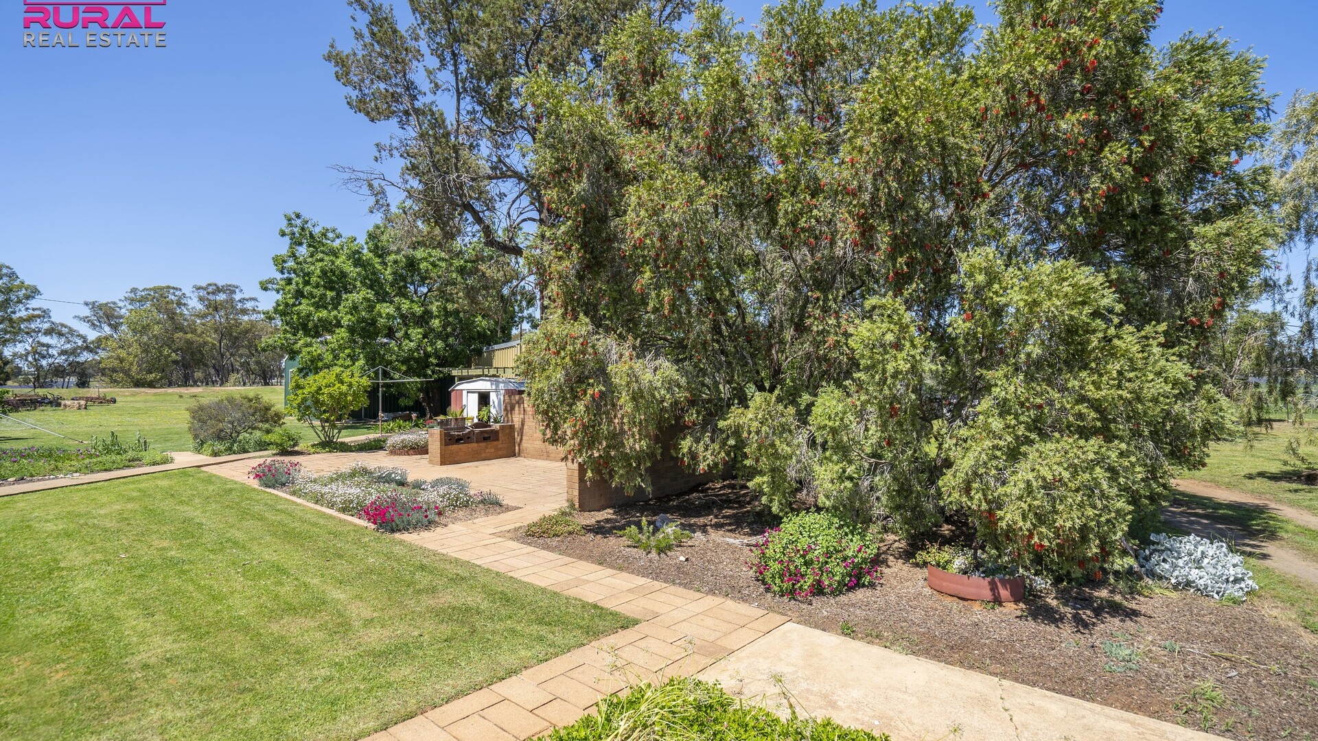 285 Burley Griffin Way, Temora NSW 2666 - photo 23