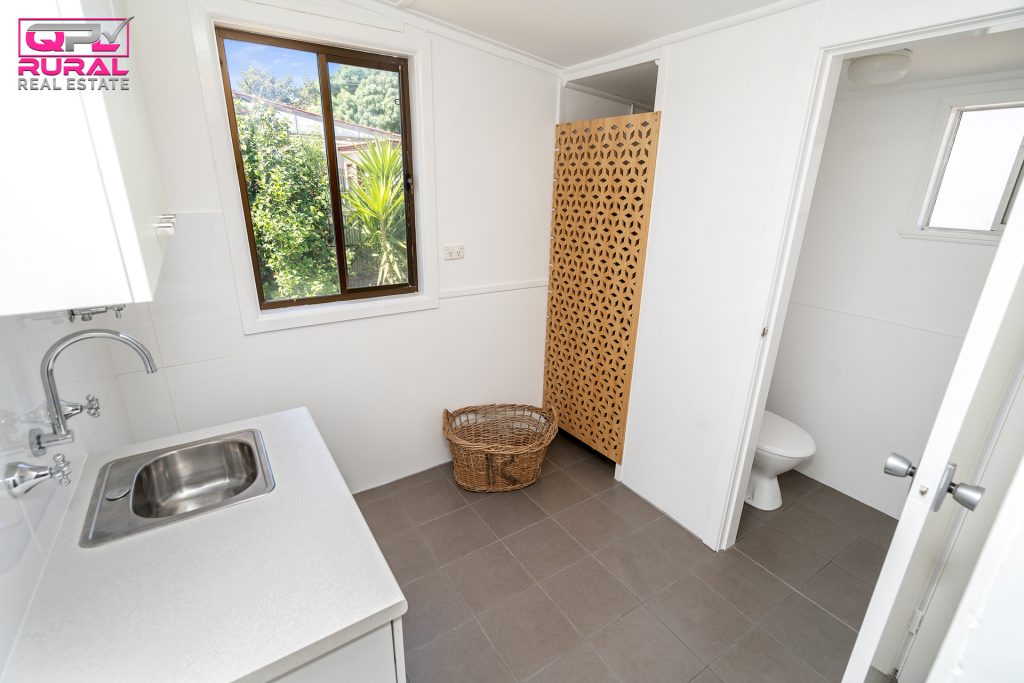 92 Parkes Street, Temora NSW 2666 - photo 16