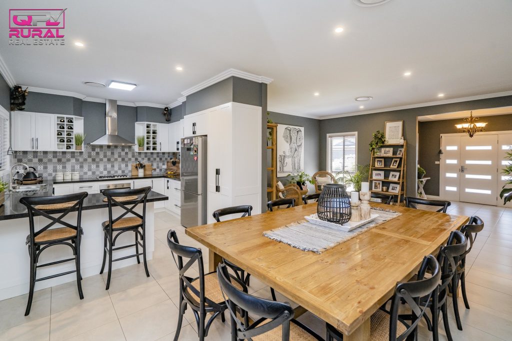 2 Ellendon Place, Leeton NSW 2705 - photo 5