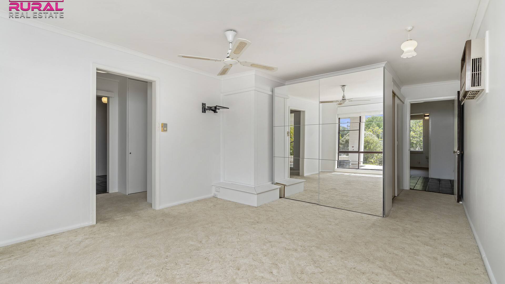 10 Gordon Street, Narrandera NSW 2700 - photo 12