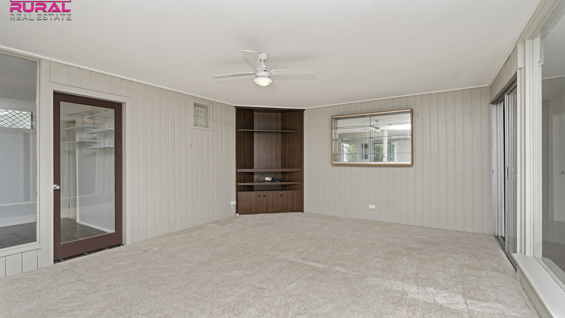 10 Gordon Street, Narrandera NSW 2700 - photo 13