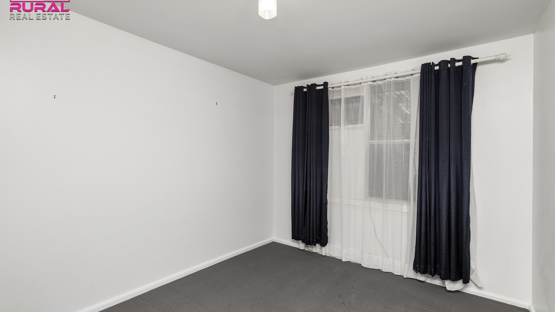 10 Gordon Street, Narrandera NSW 2700 - photo 15