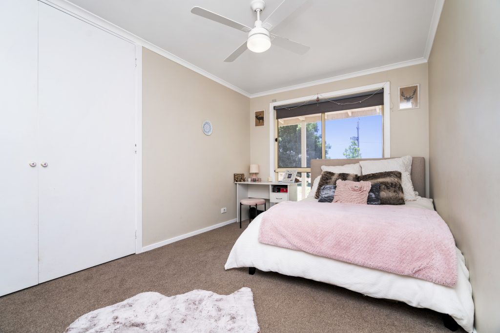126 Toorak Road, Leeton NSW 2705 - photo 14