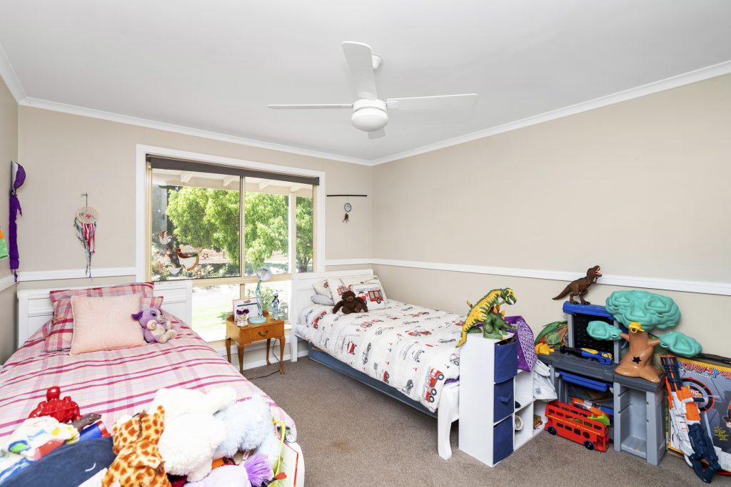 126 Toorak Road, Leeton NSW 2705 - photo 16