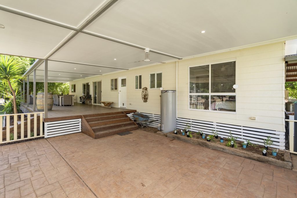 126 Toorak Road, Leeton NSW 2705 - photo 20
