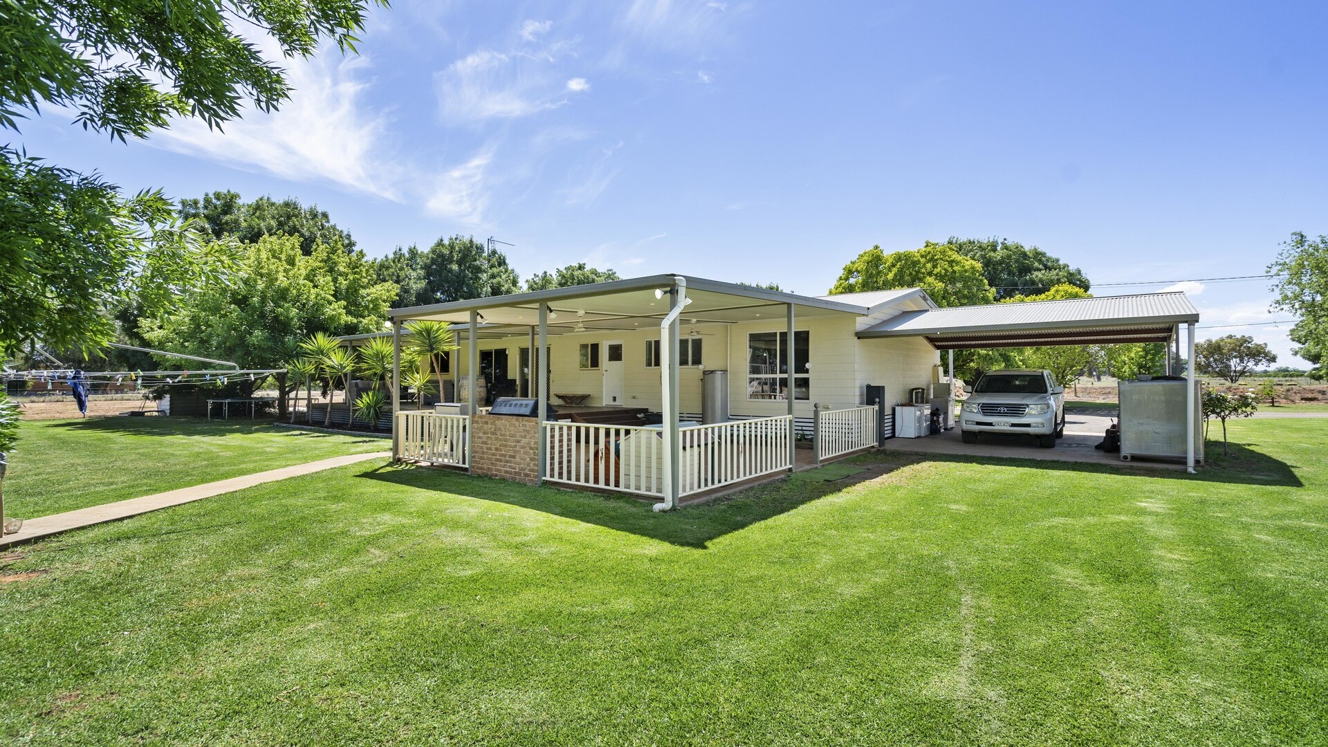 126 Toorak Road, Leeton NSW 2705 - photo 22