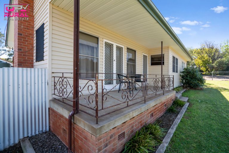 95-101 Watermain Street, Narrandera NSW 2700 - photo 3