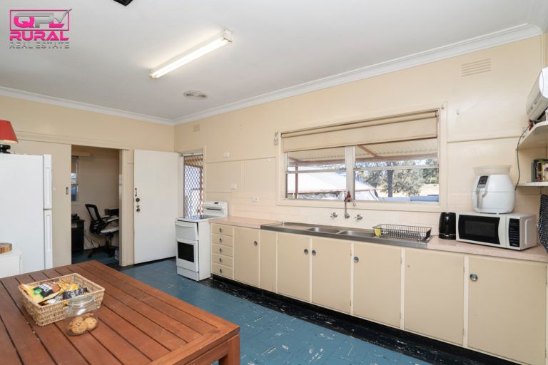 95-101 Watermain Street, Narrandera NSW 2700 - photo 4