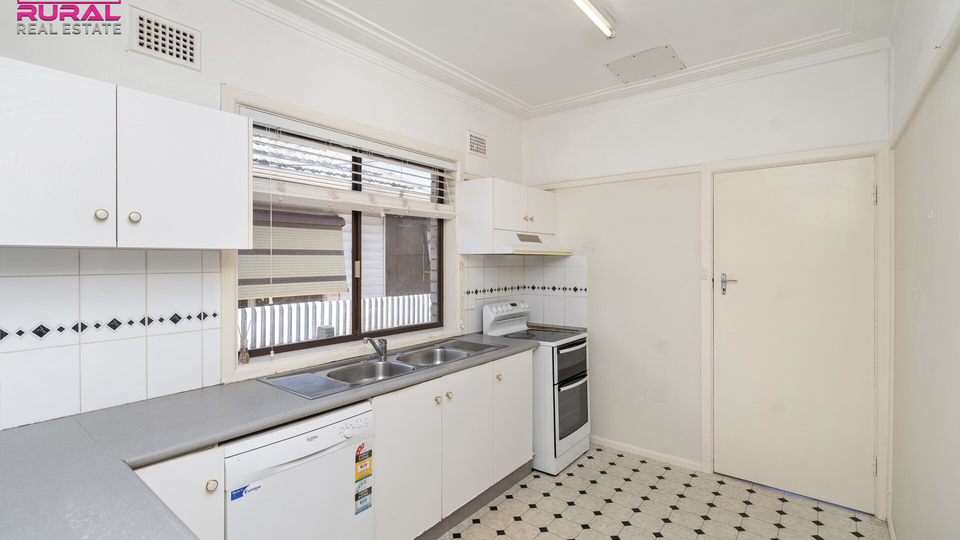 53 Main Avenue, Yanco NSW 2703 - photo 5
