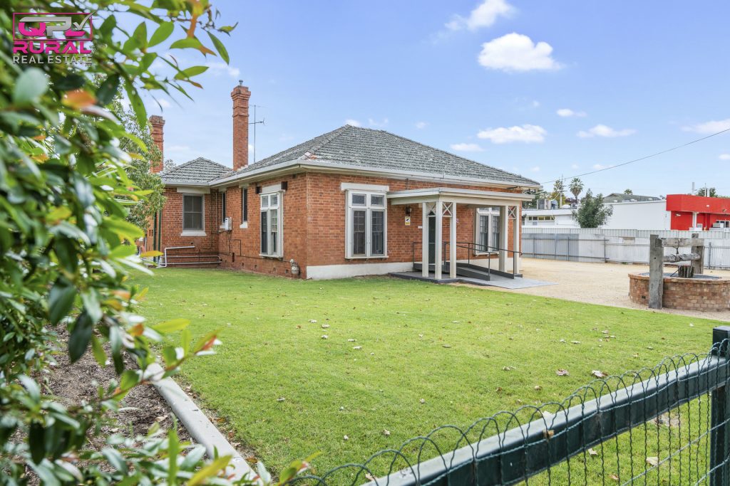 117-119 Audley Street, Narrandera NSW 2700 - photo 2