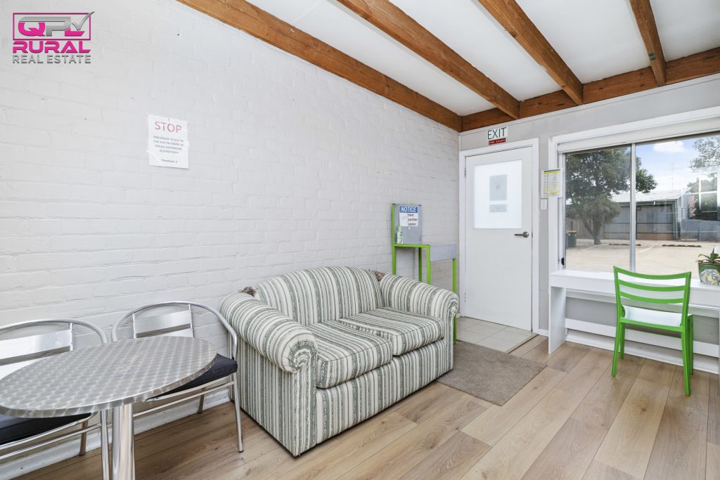 117-119 Audley Street, Narrandera NSW 2700 - photo 4