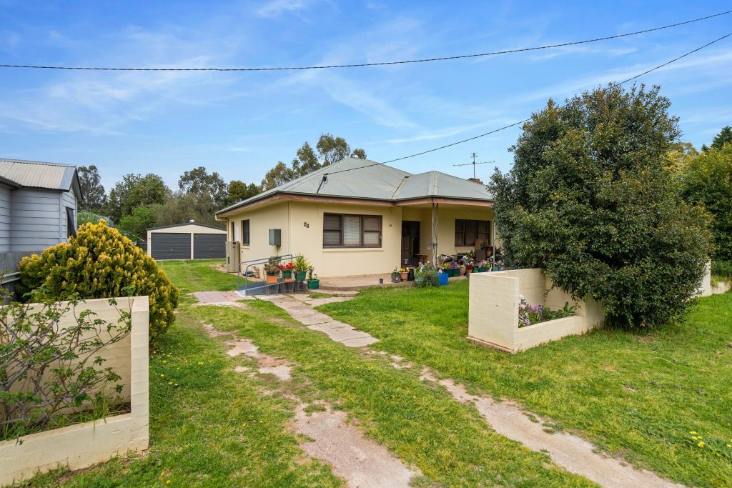 26 Argus Street, Narrandera NSW 2700 - McGrath Riverina