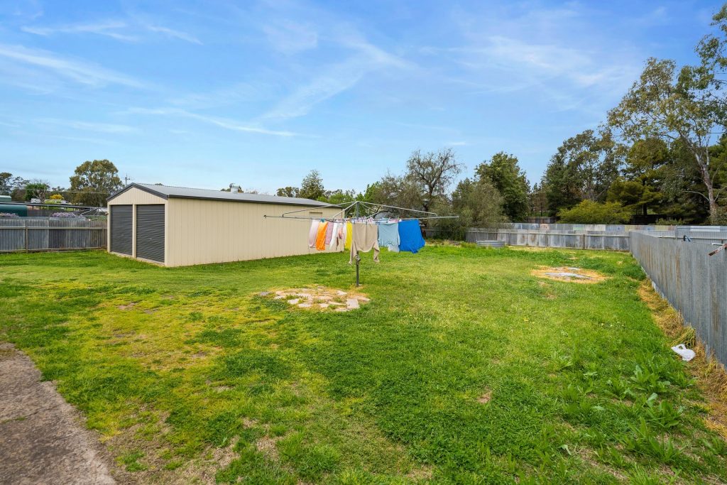 26 Argus Street, Narrandera NSW 2700 - photo 15
