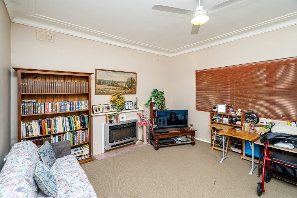 26 Argus Street, Narrandera NSW 2700 - photo 3