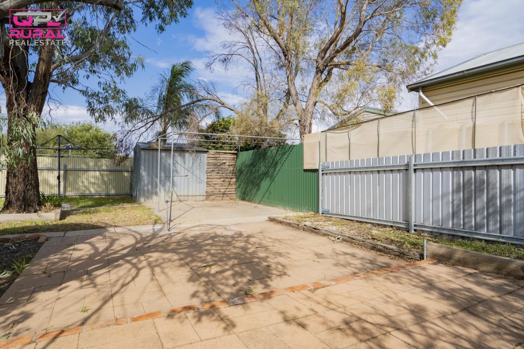 12 Adams Street, Narrandera NSW 2700 - photo 18