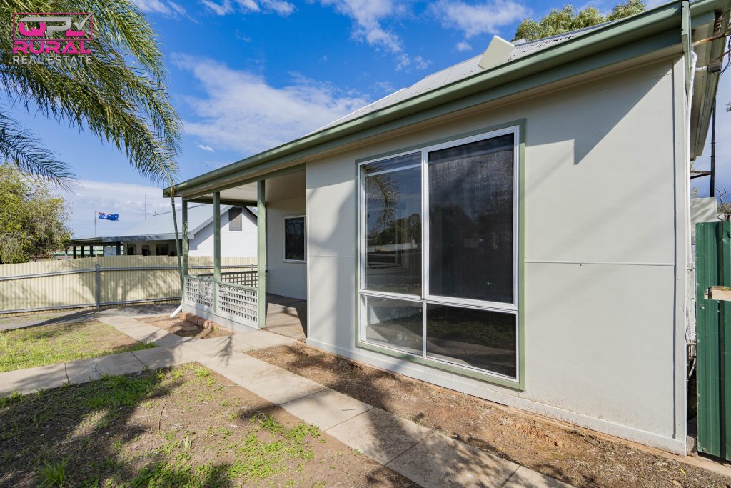 12 Adams Street, Narrandera NSW 2700 - photo 22