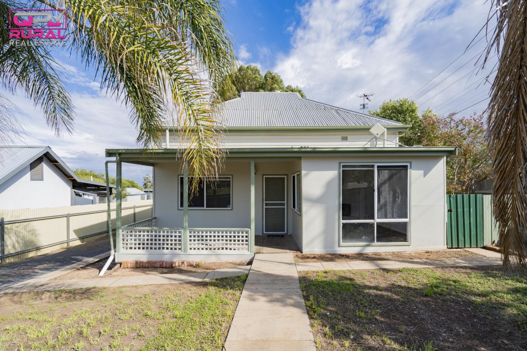 12 Adams Street, Narrandera NSW 2700 - photo 24