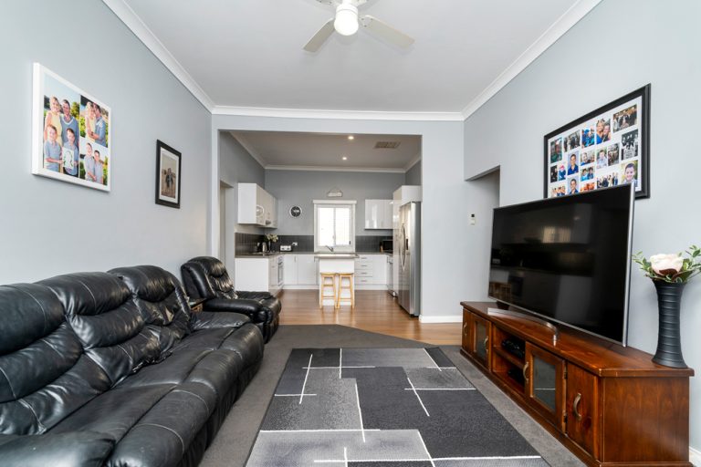 131B Crowley Street, Temora NSW 2666 - photo 4