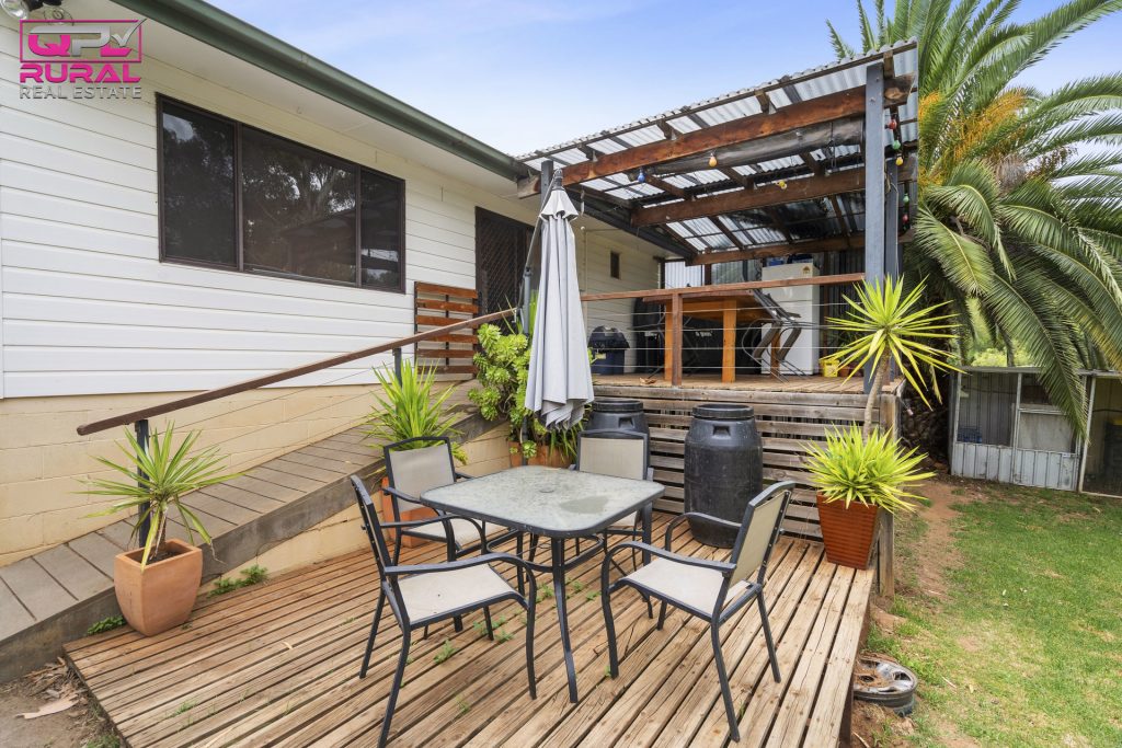 34 Midgeon Street, Narrandera NSW 2700 - photo 12