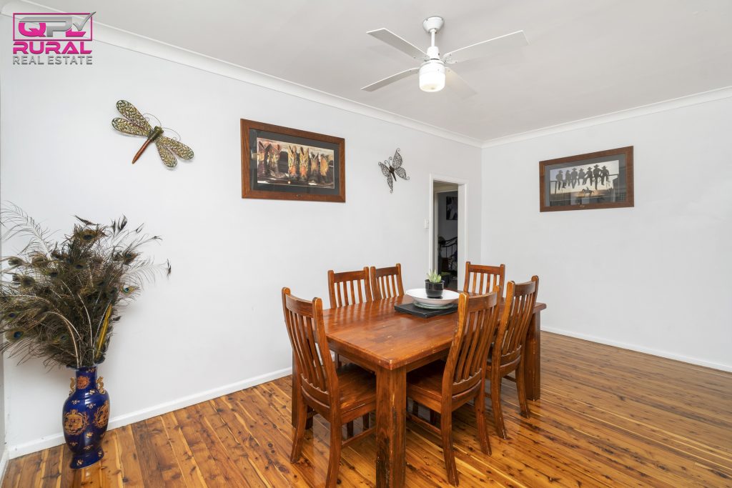 34 Midgeon Street, Narrandera NSW 2700 - photo 4