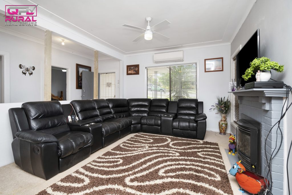 34 Midgeon Street, Narrandera NSW 2700 - photo 6