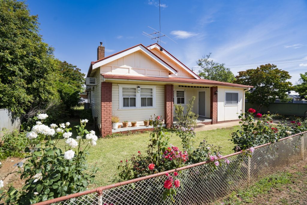 116 Grey Street, Temora NSW 2666 - McGrath Riverina