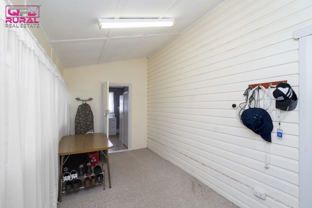 116 Grey Street, Temora NSW 2666 - photo 12