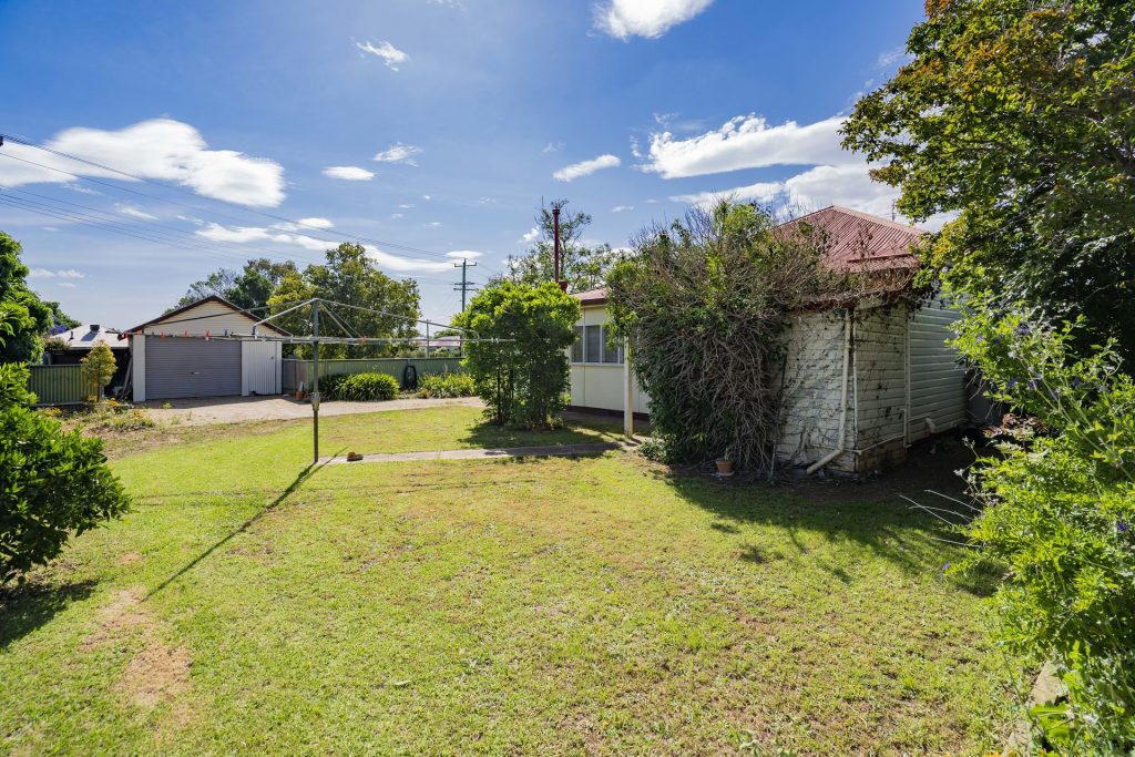 116 Grey Street, Temora NSW 2666 - photo 19