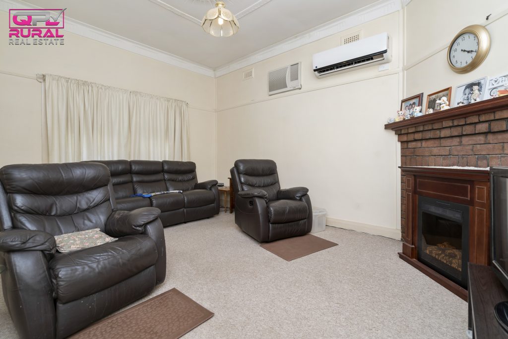 116 Grey Street, Temora NSW 2666 - photo 6