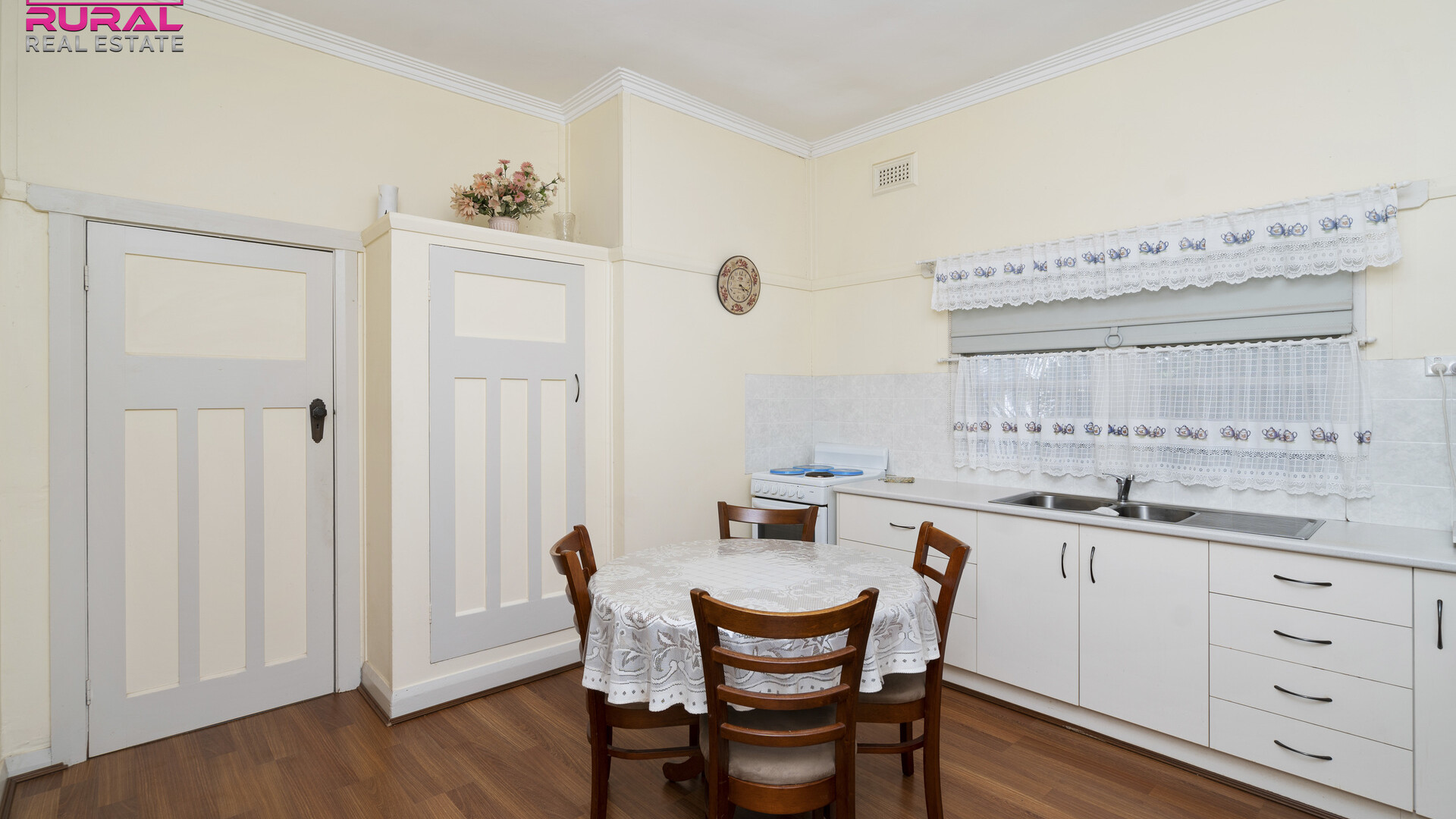 116 Grey Street, Temora NSW 2666 - photo 7