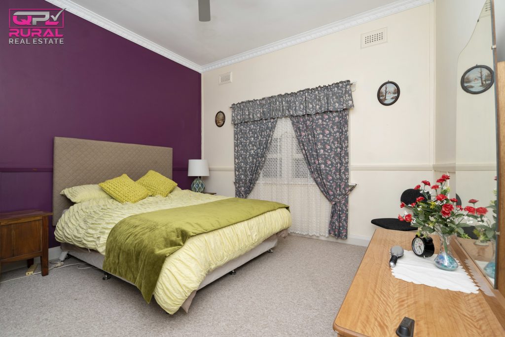 116 Grey Street, Temora NSW 2666 - photo 10