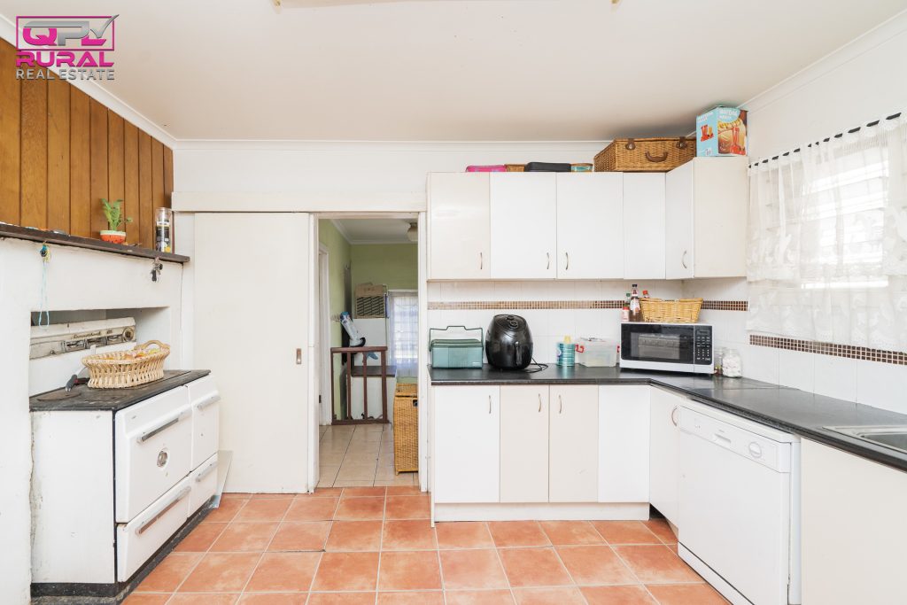 26 King Street, Narrandera NSW 2700 - photo 6