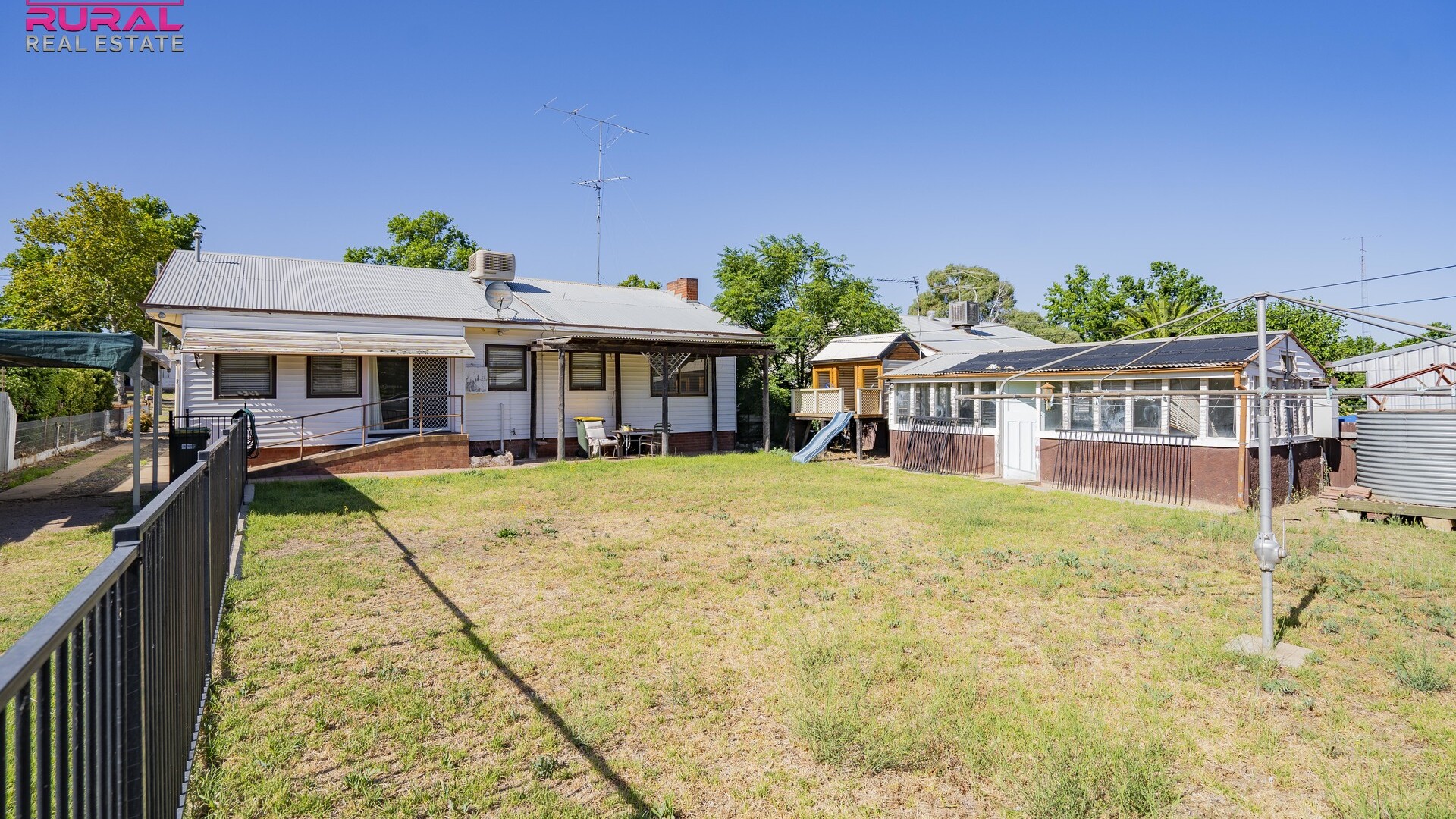 17 Larmer Street, Narrandera NSW 2700 - photo 12