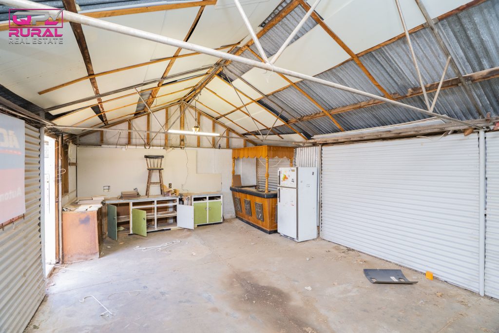 17 Larmer Street, Narrandera NSW 2700 - photo 14