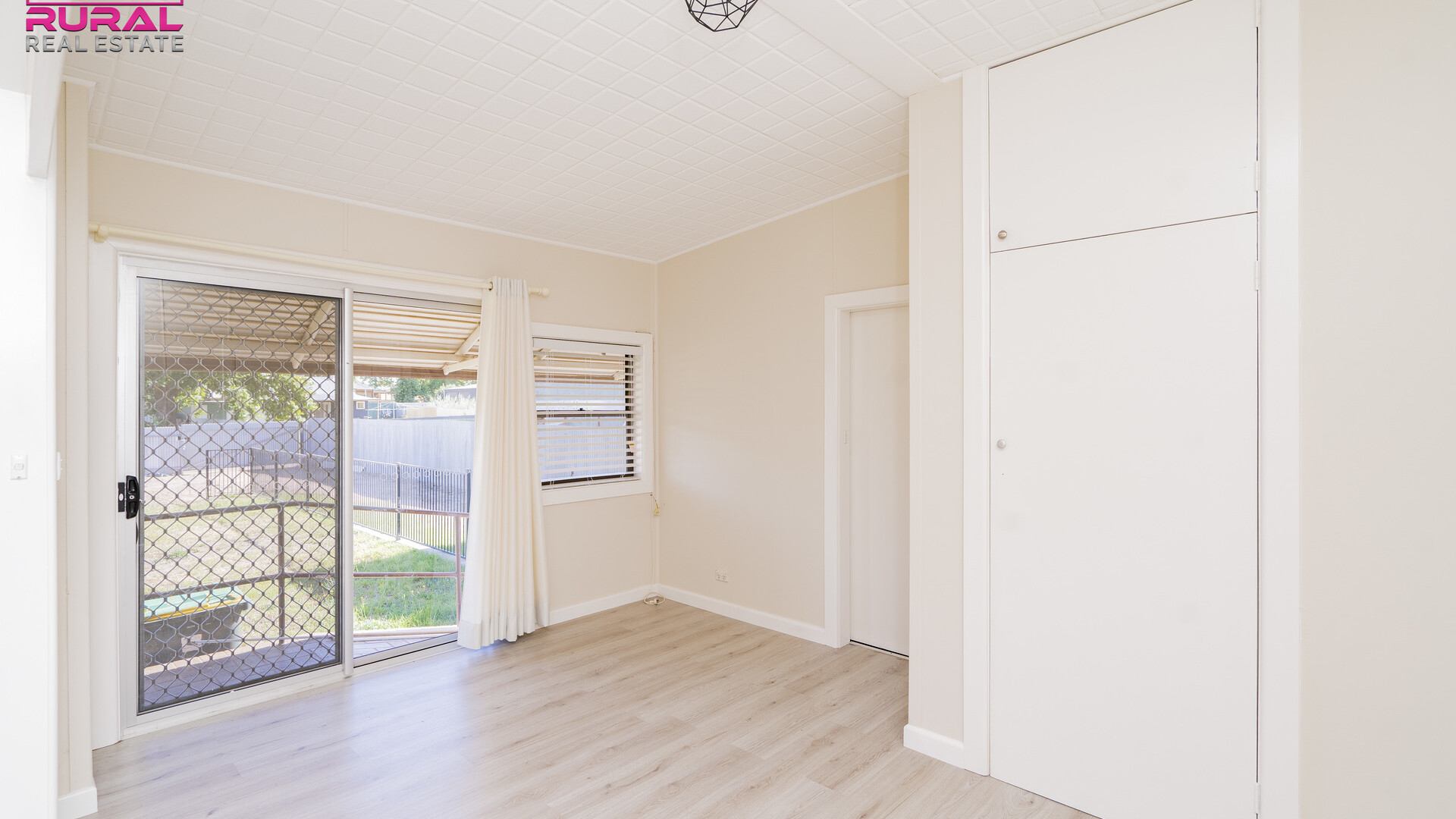 17 Larmer Street, Narrandera NSW 2700 - photo 6