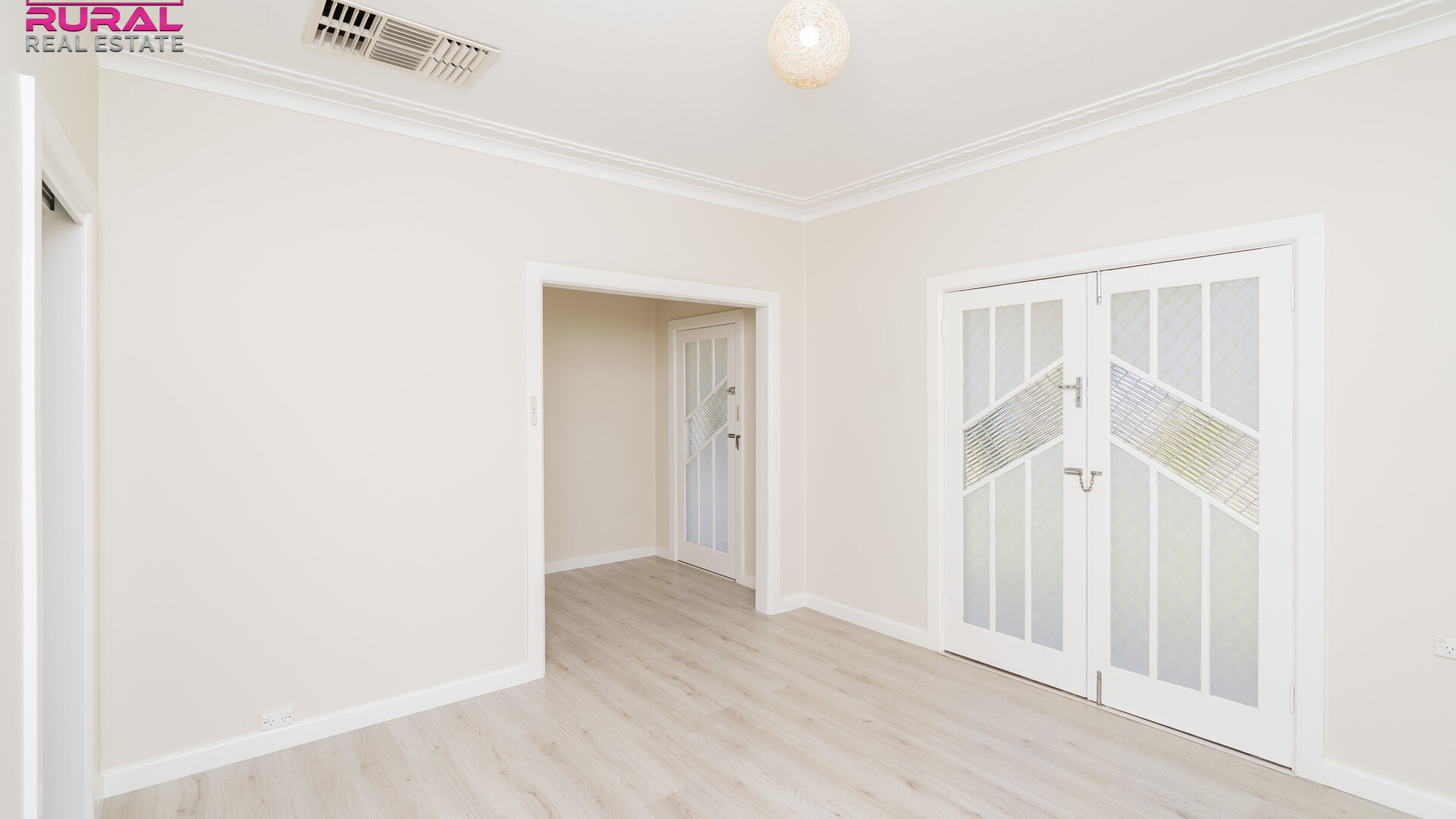 17 Larmer Street, Narrandera NSW 2700 - photo 7