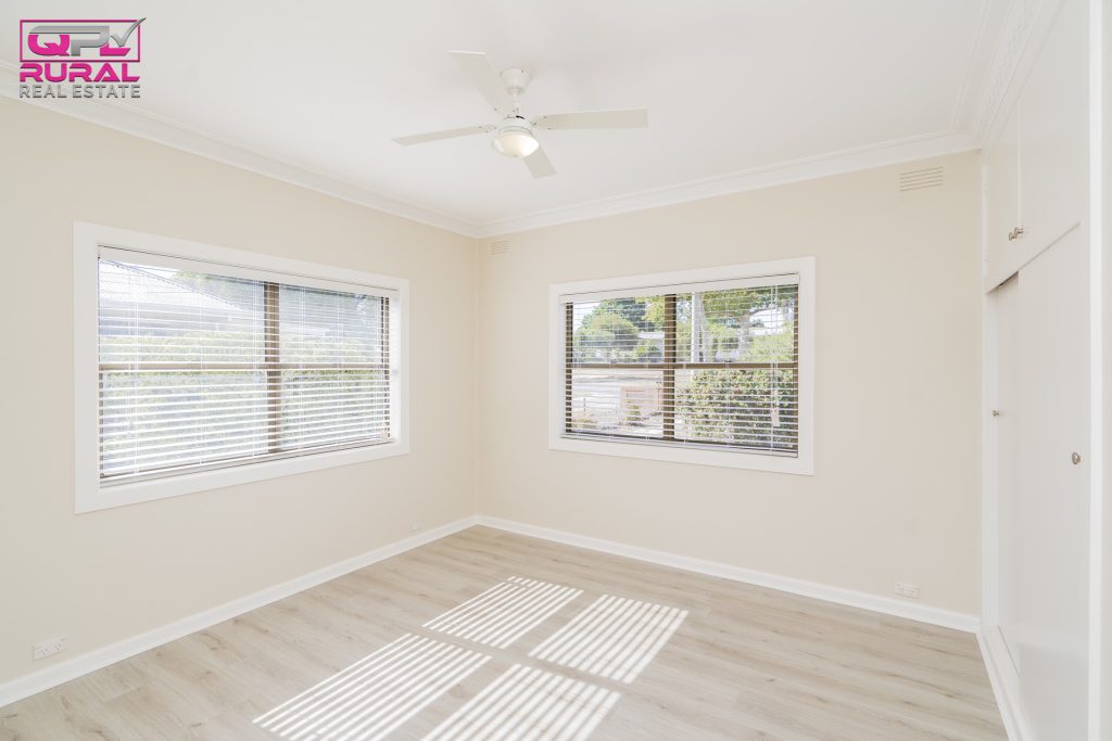 17 Larmer Street, Narrandera NSW 2700 - photo 9