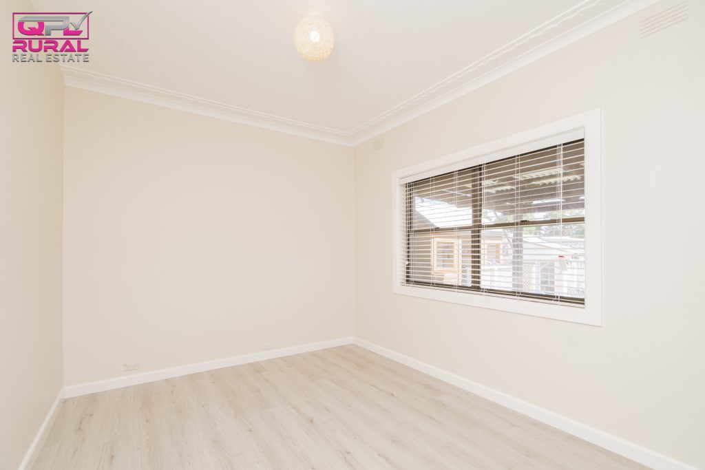 17 Larmer Street, Narrandera NSW 2700 - photo 10